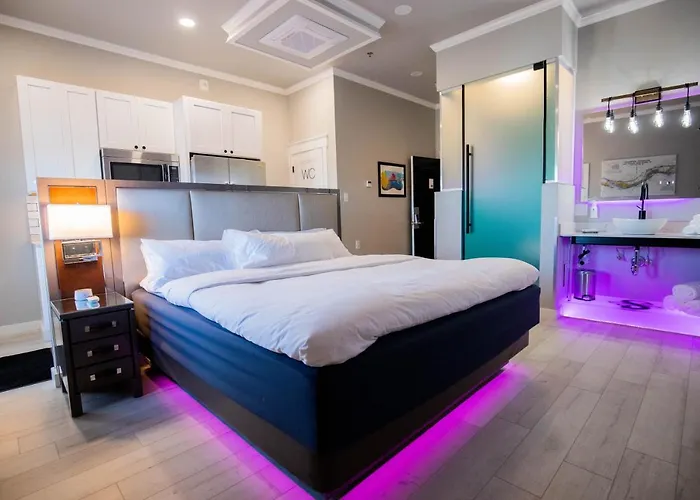 River Sirens Hotel-Contactless Check In Hotel